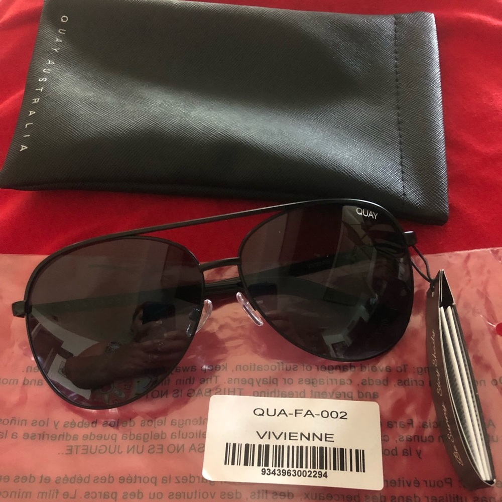 Vivienne Quay aviators